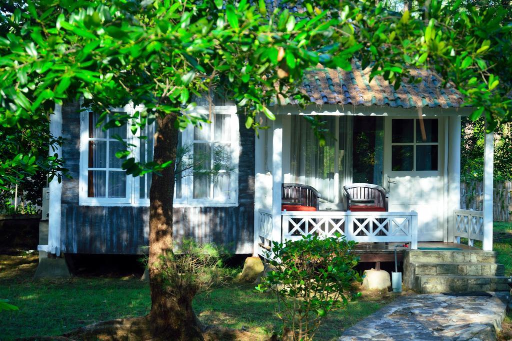 Gazebo Meno Hotel Gili Meno Bilik gambar