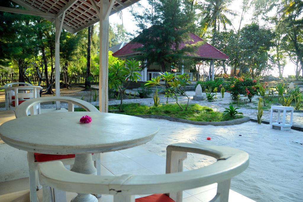 Gazebo Meno Hotel Gili Meno Luaran gambar